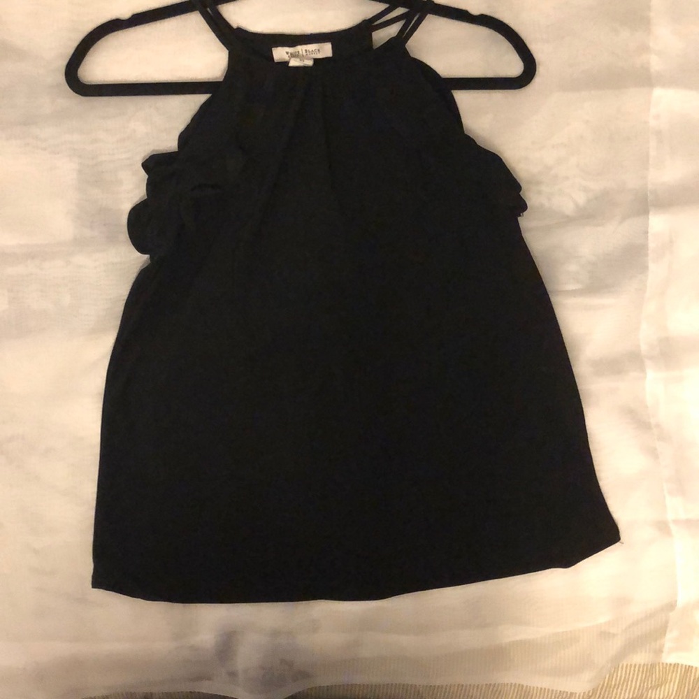Black White House black market top